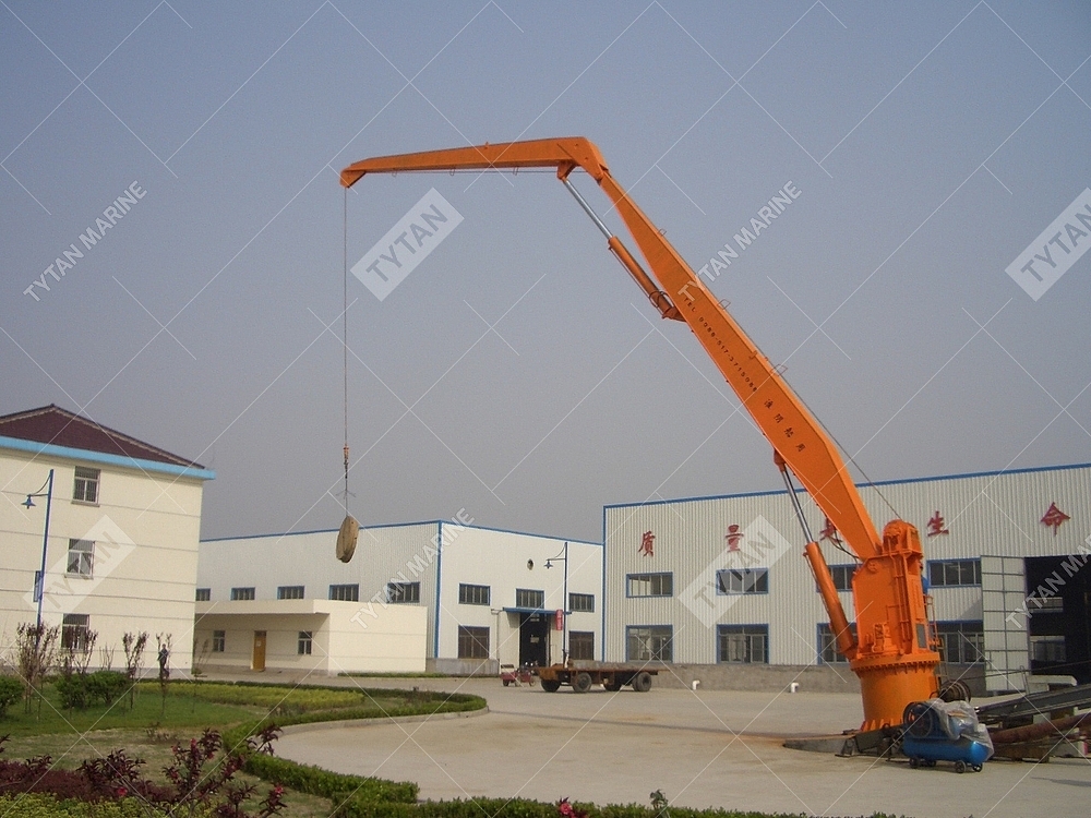 Knuckle Boom Crane | Tytan Marine