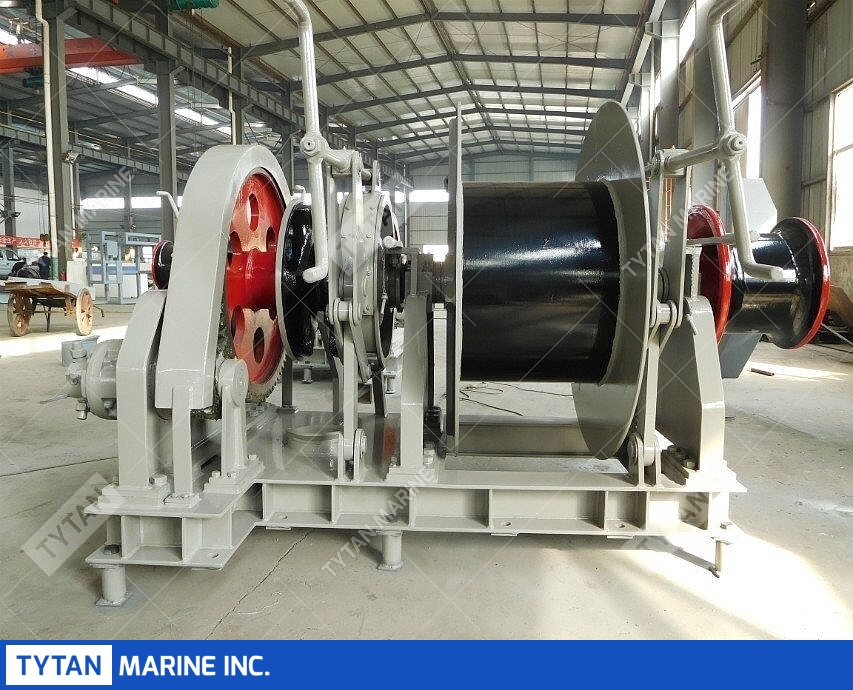 Hydraulic Windlass Tytan Marine