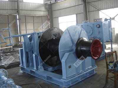 Single hydraulic combined windlass mooring winch